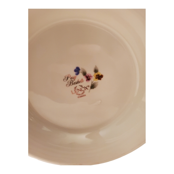 Posy Basket Centerpiece Bowl - Picture 4 of 5